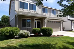 2885 SW Juniper Ave, Redmond, OR 97756 - Photo 1