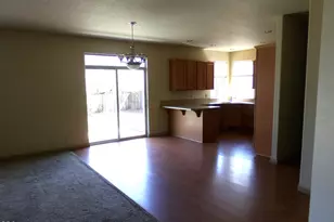 2885 SW Juniper Ave, Redmond, OR 97756 - Photo 8
