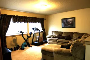 2885 SW Juniper Ave, Redmond, OR 97756 - Photo 6