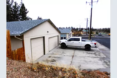 1907 SW 20th Street, Redmond, OR 97756 - Photo 6