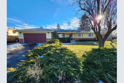 6908 Verda Vista Place, Klamath Falls, OR 97603 - Photo 1