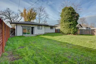 209 Chestnut St, Medford, OR 97501 - Photo 30