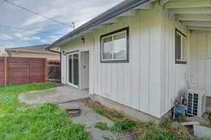 209 Chestnut St, Medford, OR 97501 - Photo 32