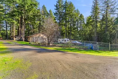 1492 Crooks Creek Road, Selma, OR 97538 - Photo 36