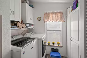 10 E South Stage Rd, Medford, OR 97501 - Photo 4