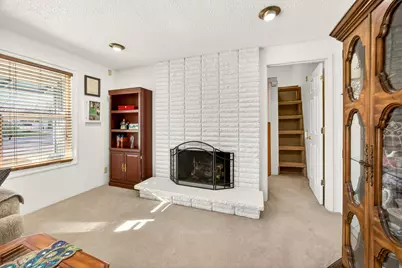 201 S Rose Street, Phoenix, OR 97535 - Photo 8