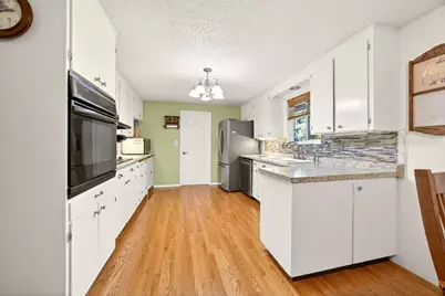 201 S Rose Street, Phoenix, OR 97535 - Photo 10