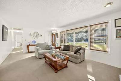 201 S Rose Street, Phoenix, OR 97535 - Photo 18