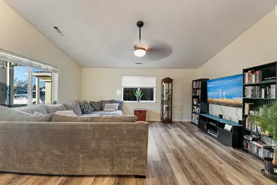 7890 27th Street, White City, OR 97503 - Photo 8