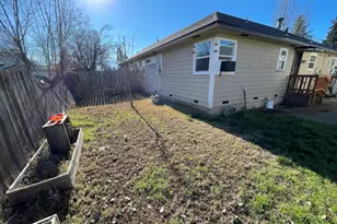 1021 Hamilton St, Medford, OR 97501 - Photo 16