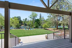 1060 Anglers Pl, Shady Cove, OR 97539 - Photo 54