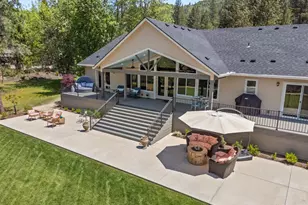 1060 Anglers Pl, Shady Cove, OR 97539 - Photo 74