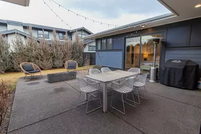 1294 NW Discovery Park Drive, Bend, OR 97703 - Photo 30