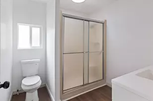 210 Sycamore Dr, Grants Pass, OR 97526 - Photo 20