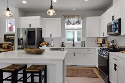 936 E Black Butte Avenue, Sisters, OR 97759 - Photo 12