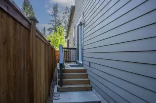 936 E Black Butte Ave, Sisters, OR 97759 - Photo 32
