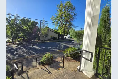 856 NE 7th Street, Grants Pass, OR 97526 - Photo 16