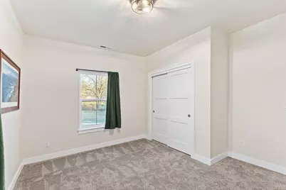 1645 NW Williamsburg Drive, Grants Pass, OR 97526 - Photo 28