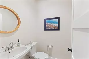 1645 NW Williamsburg Dr, Grants Pass, OR 97526 - Photo 30