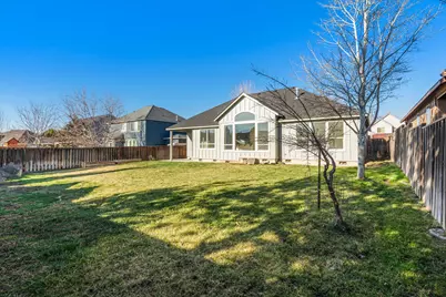 1664 NW Teakwood Lane, Redmond, OR 97756 - Photo 28