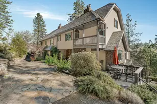 309 Granite St, Ashland, OR 97520 - Photo 2