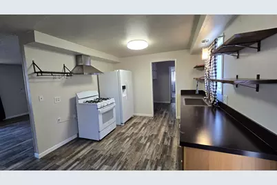 1320 Summers Lane, Klamath Falls, OR 97603 - Photo 10