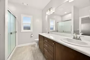 436 Cheney Loop, Central Point, OR 97502 - Photo 18