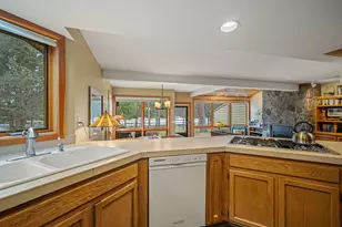 17675 Bittern Ln, Sunriver, OR 97707 - Photo 12