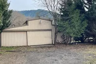 427 Lofland Ln, Williams, OR 97544 - Photo 36