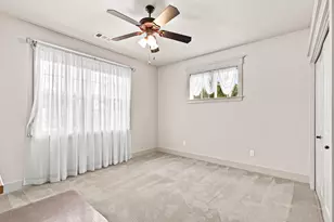 545 Bridge Creek Dr, Central Point, OR 97502 - Photo 24