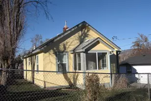 239 Fulton St, Klamath Falls, OR 97601 - Photo 2