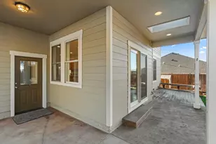 78 Greenmoor Dr, Eagle Point, OR 97524 - Photo 10