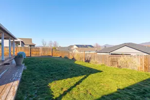 110 Linton Way, Eagle Point, OR 97524 - Photo 32