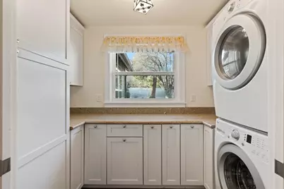 285 Beach Street, Ashland, OR 97520 - Photo 28