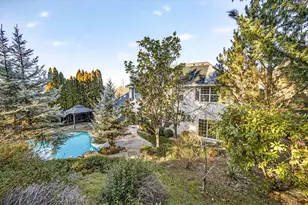 4102 Hidden Valley Ct, Medford, OR 97504 - Photo 10