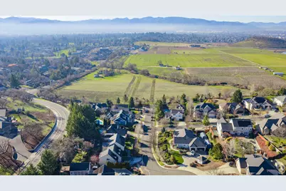 4102 Hidden Valley Court, Medford, OR 97504 - Photo 54