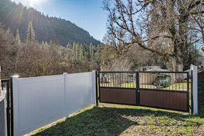 26960 Highway 62, Trail, OR 97541 - Photo 30