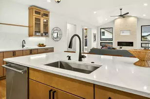 218 Alicia Ave, Ashland, OR 97520 - Photo 10