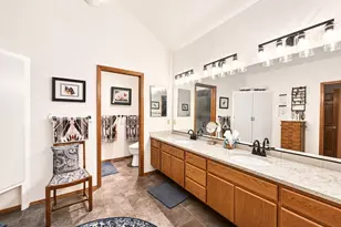 60716 Willow Creek Loop, Bend, OR 97702 - Photo 22