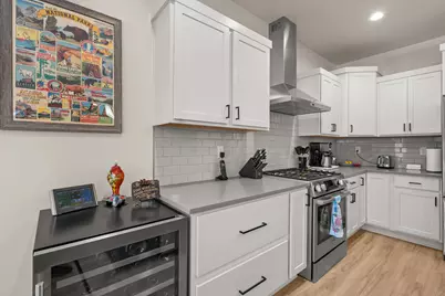 672 Nobility Drive, Medford, OR 97501 - Photo 12