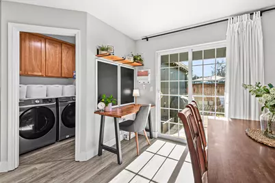 981 Garden Springs Circle, Medford, OR 97504 - Photo 14