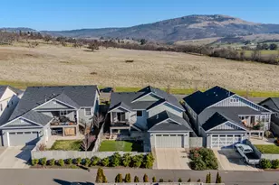 1130 Stanford Ave, Medford, OR 97504 - Photo 2