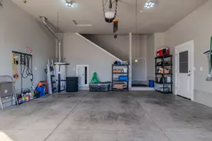 1130 Stanford Ave, Medford, OR 97504 - Photo 28