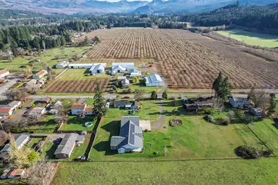 1273 SE 4th Avenue, Mill City, OR 97360 - Photo 50