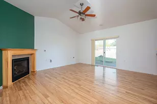 1273 SE 4th Ave, Mill City, OR 97360 - Photo 18