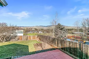 185 E Nevada St, Ashland, OR 97520 - Photo 26