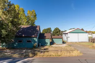 1627 SE Lynn Blvd, Prineville, OR 97754 - Photo 4