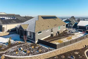 2984 NW Hidden Rdg Dr, Bend, OR 97703 - Photo 42