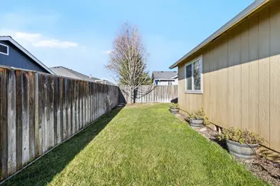 1242 Hawk Drive, Central Point, OR 97502 - Photo 26