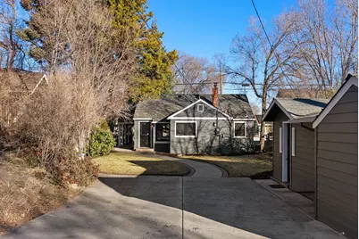15 NW Franklin Avenue, Bend, OR 97703 - Photo 2